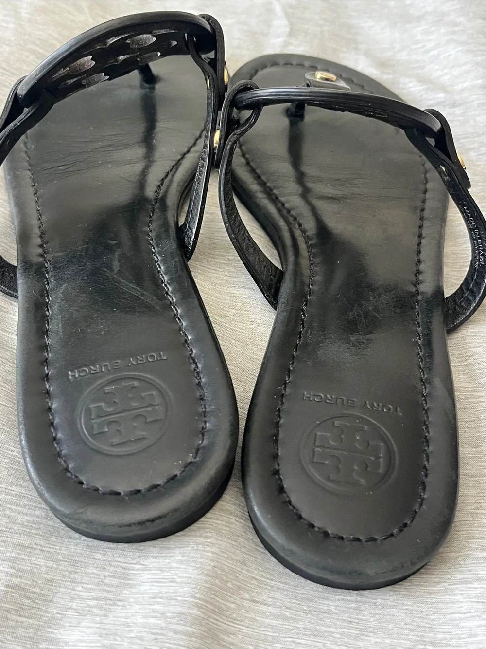 Tory Burch Black Logo Miller Thong Sandals with Gold Accents size 8 - Picture 5 of 17